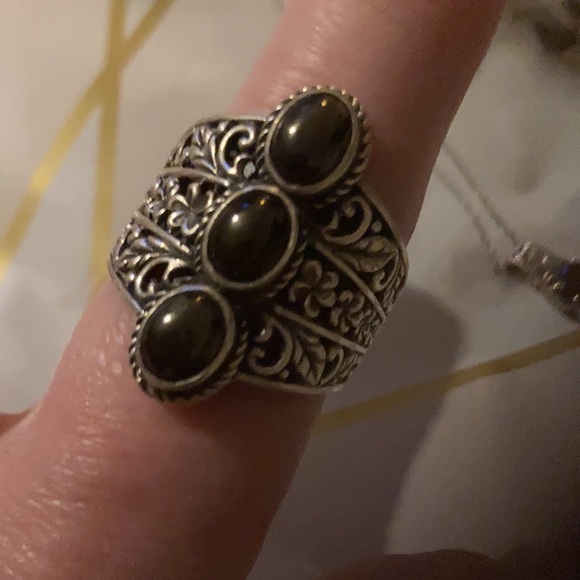 Shunghite necklace and ring set. - Picture 1 of 7